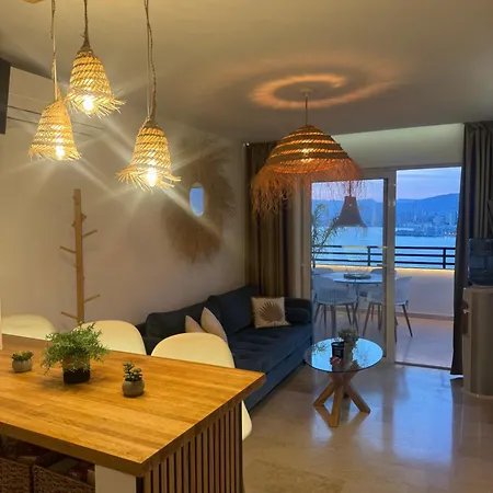 Blue Marin Apartment *